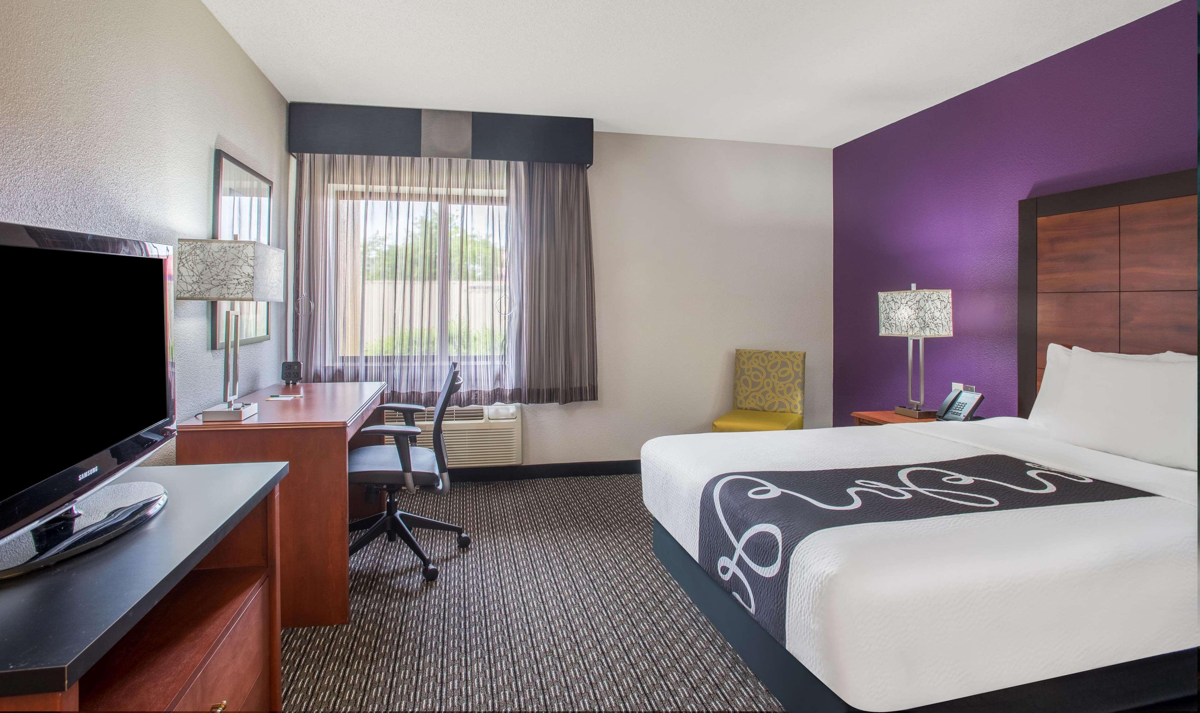 La Quinta By Wyndham Atlanta Roswell Hotell Exteriör bild