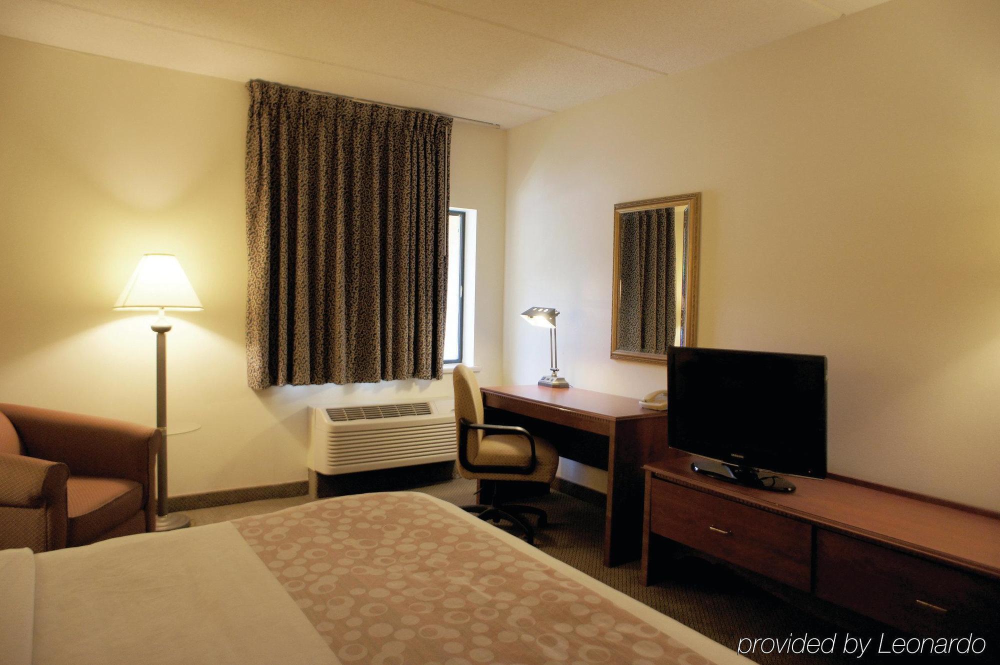 La Quinta By Wyndham Atlanta Roswell Hotell Exteriör bild